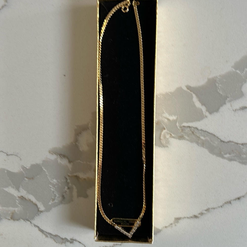 Costume necklace.